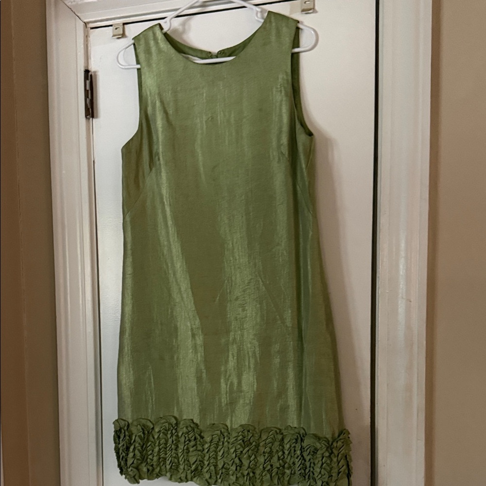 London Times Olive Green Sleeveless Shift Dress with Ruffled Hem